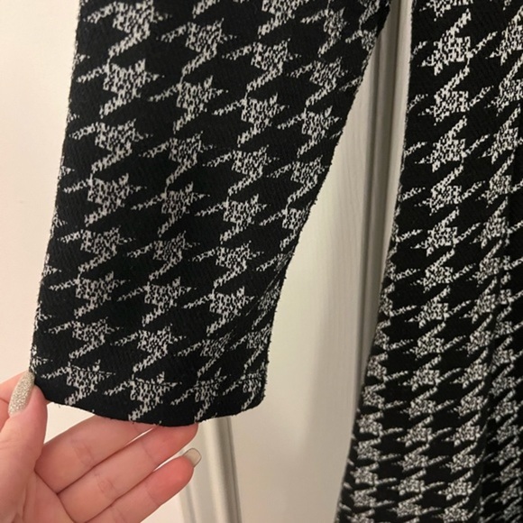 Grey and Black Houndstooth Short Winter Dress size Large - Picture 3 of 6